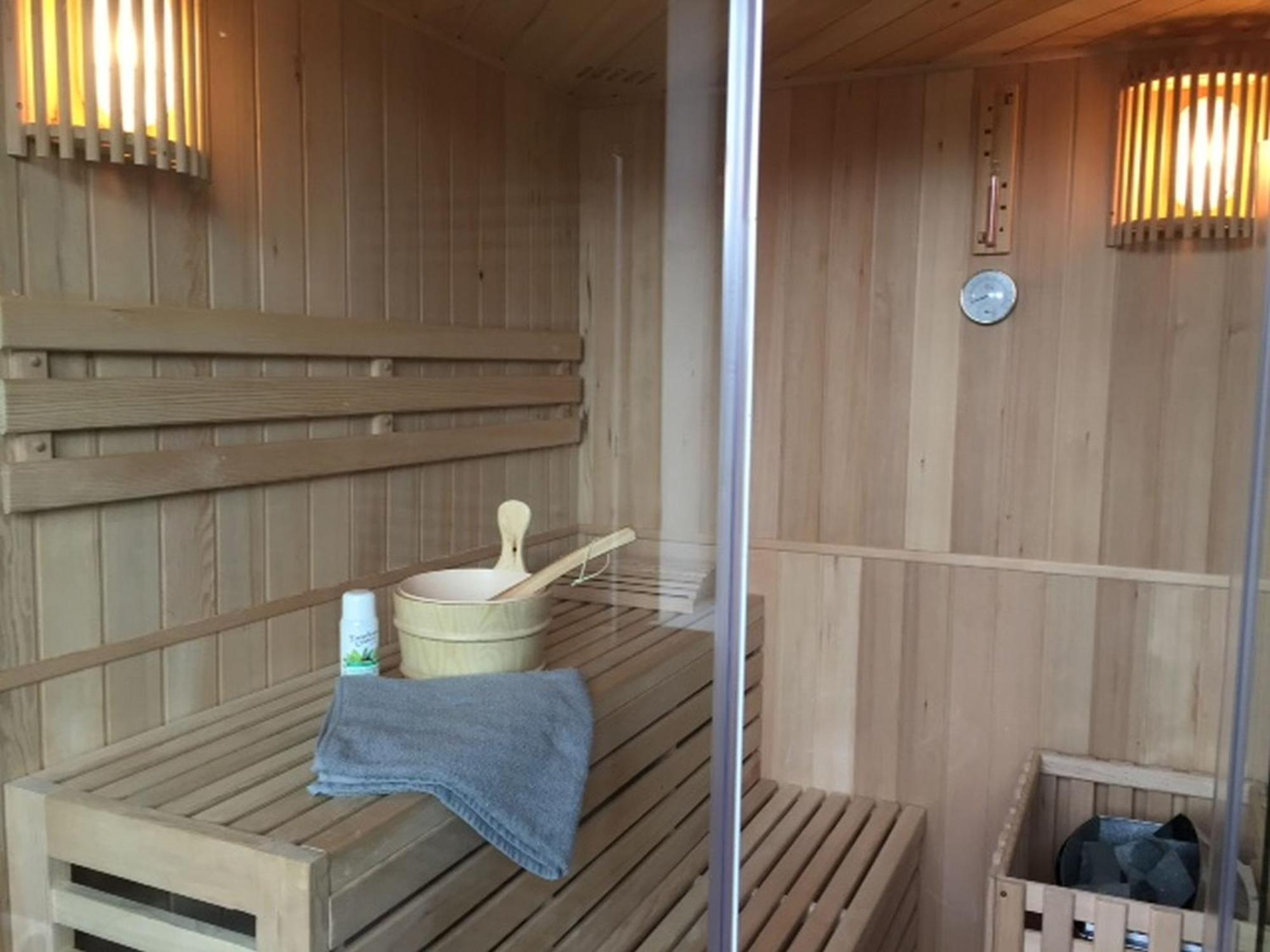 Ferienwohnung Mit Sauna ポツダム エクステリア 写真